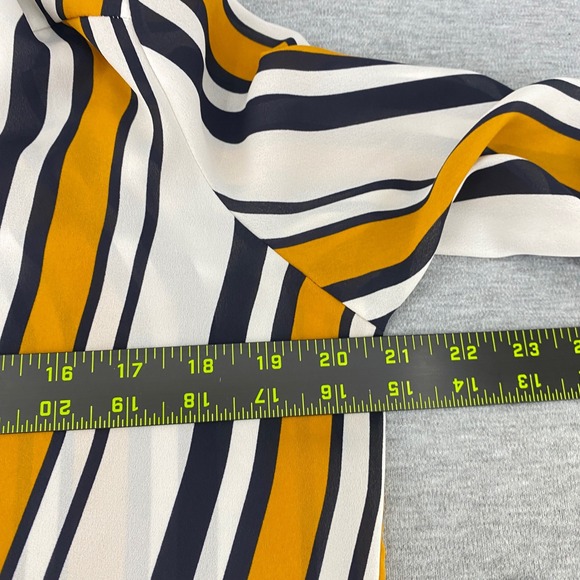 AKIRA Women's Striped V-Neck Roll Sleeve Tunic Office Career Top Size S - Picture 6 of 6